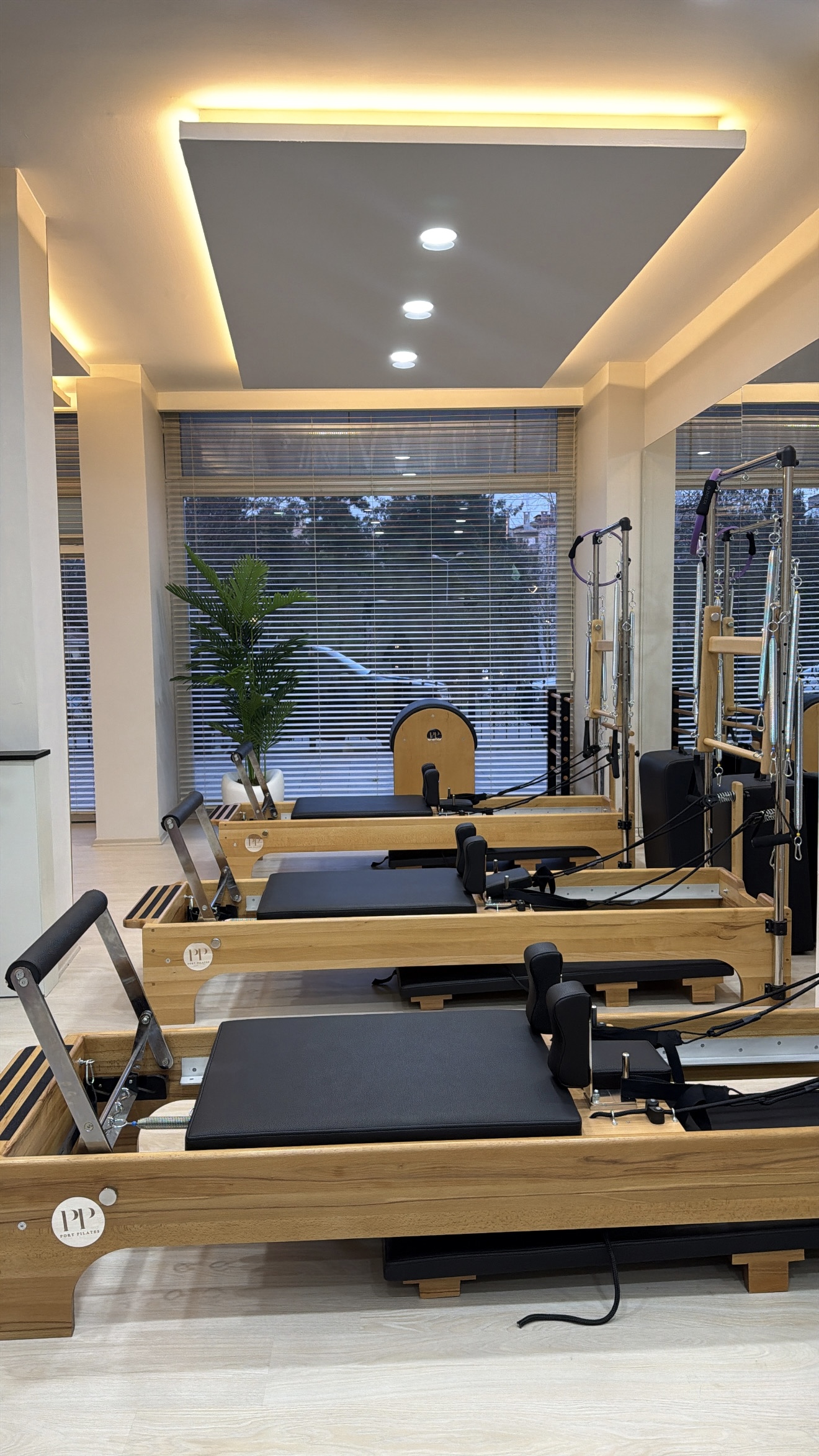 Pilates stüdyo ekipmanları ve reformer makineleri Bursa Nilüfer